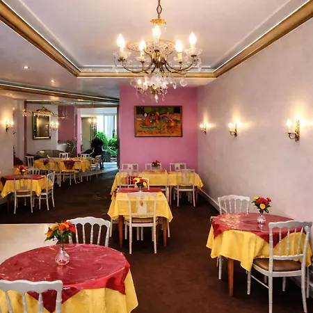 Hotel Saint Francois Xavier *